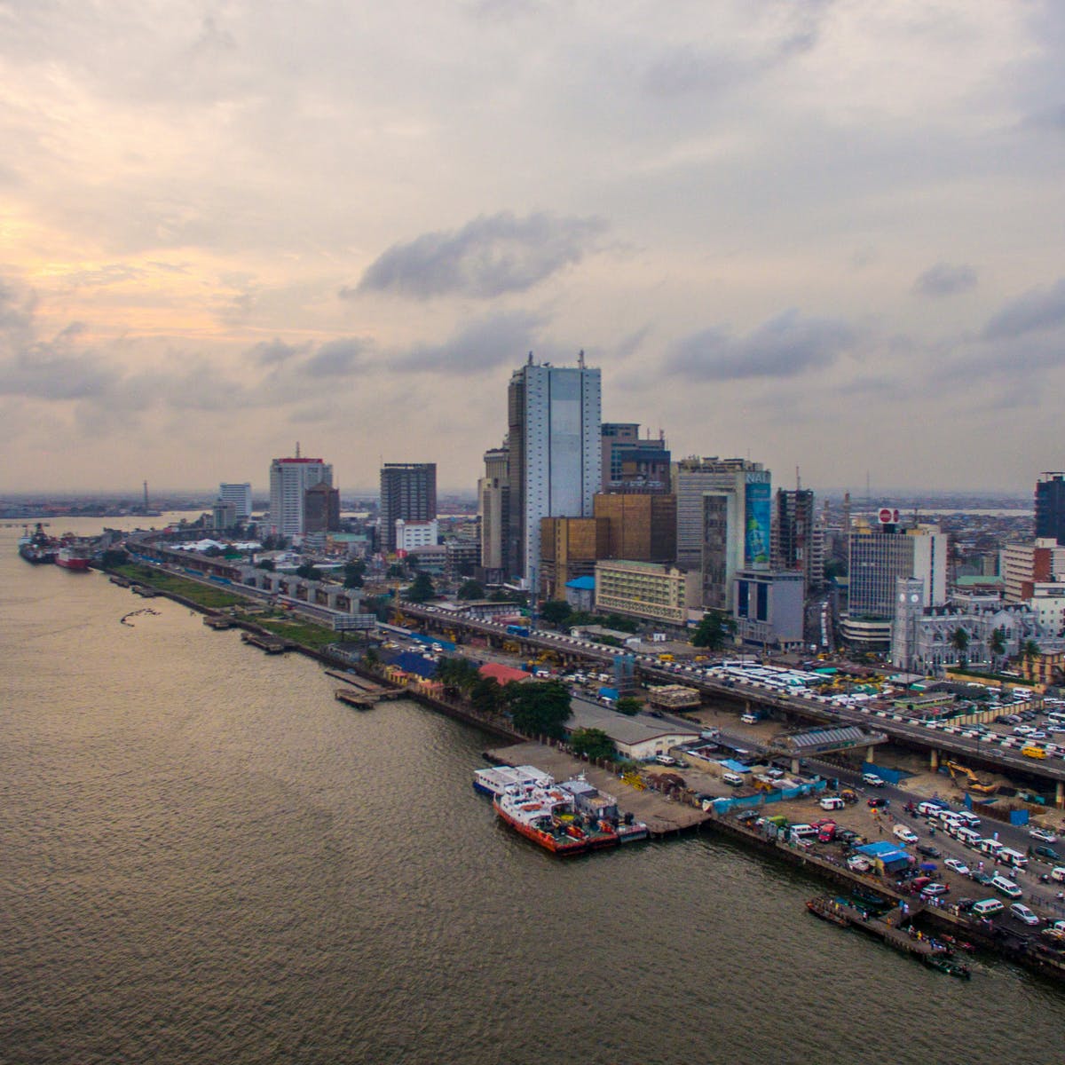 Nigerian Government announce partnership with Microsoft to develop high-speed internet infrastructure